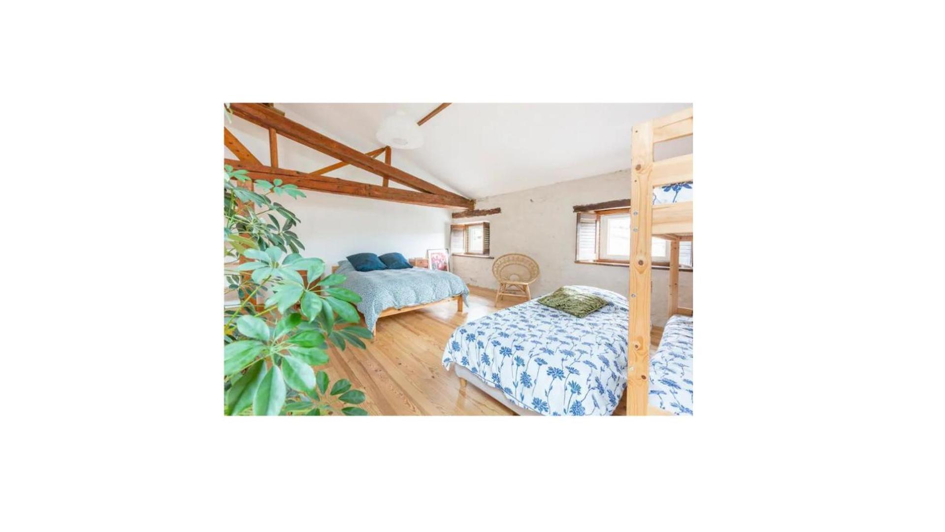 Chambre Triple Deluxe - Gite De La Louve Fougax-et-Barrineuf Extérieur photo